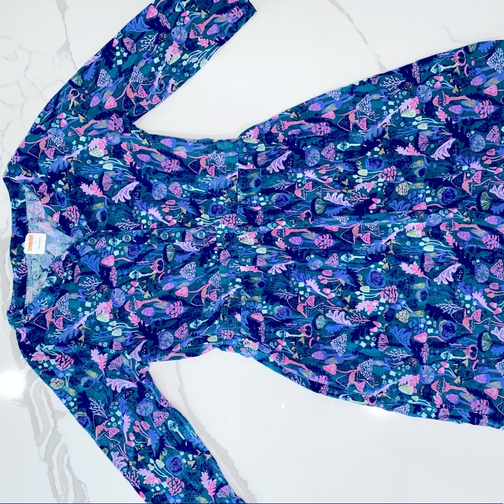 2 Girls Dresses - Sizes 7-8